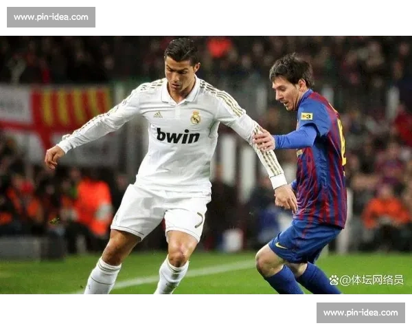 拥抱梅西、敲 C 罗房门：足坛粉丝的疯狂行为大起底